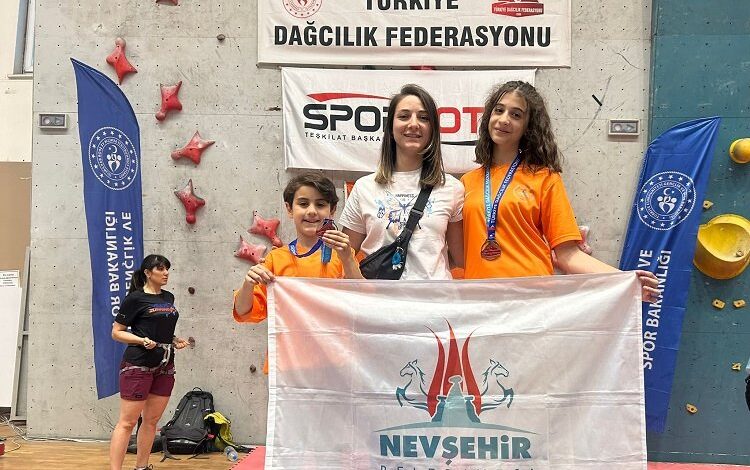 Nevşehir Belediyespor’dan iki Türkiye ikinciliği