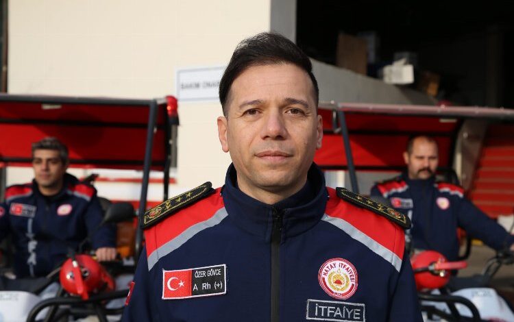 Hatay İtfaiye Daire Başkanı Gövce: Hatay Büyükşehir Belediyesi de bir depremzede Hatay İtfaiye Daire Başkanı Gövce: Hatay Büyükşehir Belediyesi de bir depremzede