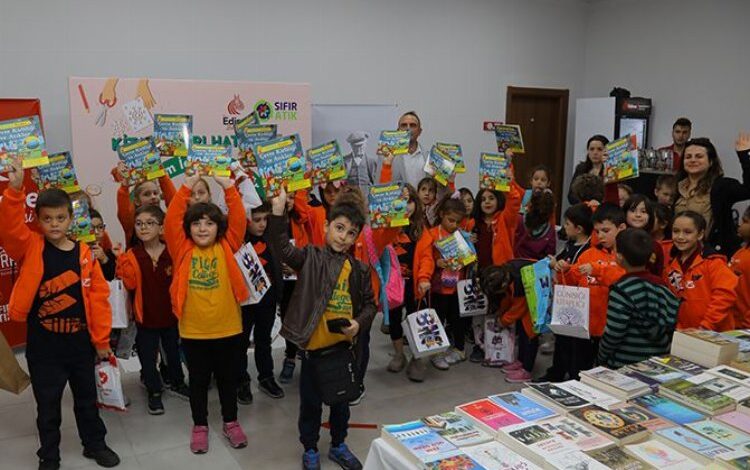 Edirne’de kitap günleri ile 9’uncu buluşma Edirne’de kitap günleri ile 9’uncu buluşma