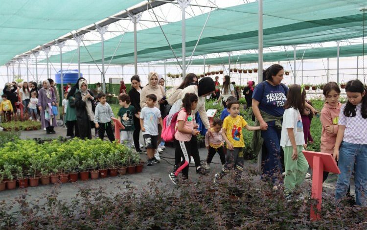 İzmit’te küçük misafirler doğayla buluştu İzmit’te küçük misafirler doğayla buluştu