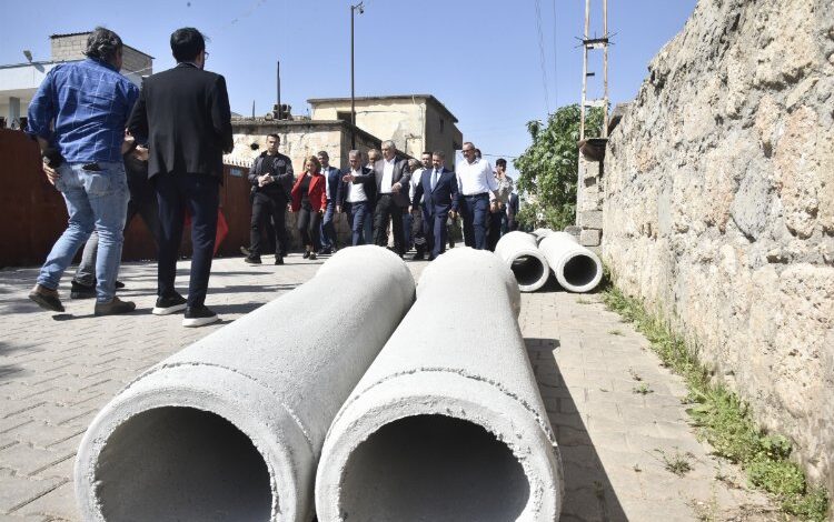 Adana’da altyapısız mahalle kalmıyor Adana’da altyapısız mahalle kalmıyor