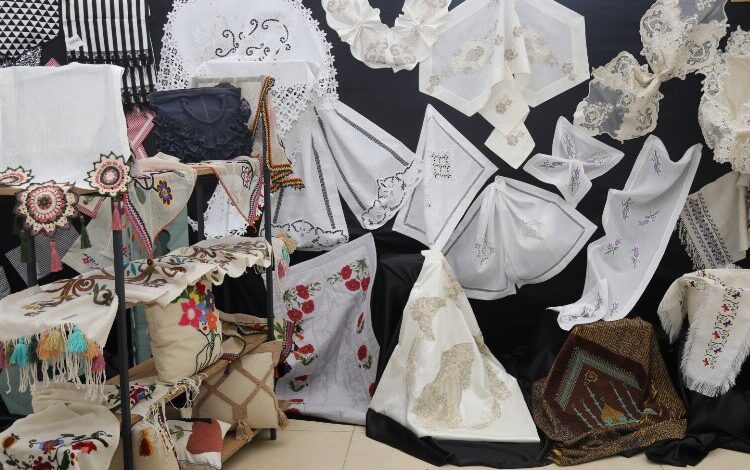 Heyecanla beklenen KO-MEK ilçe sergileri başlıyor Heyecanla beklenen KO-MEK ilçe sergileri başlıyor