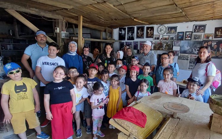 Bilecik Pazaryeri’nde işin ustasından dinlediler