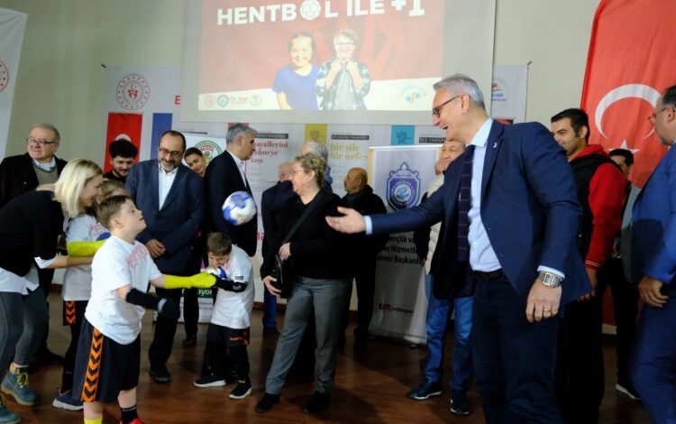 Down sendromlu çocuklar hentbol ile buluşuyor