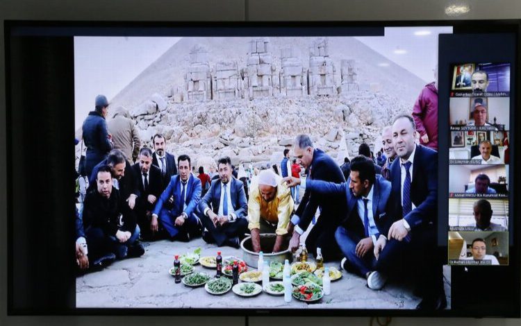 Başkan Kılınç İKA 2022’ye katıldı Başkan Kılınç İKA 2022’ye katıldı