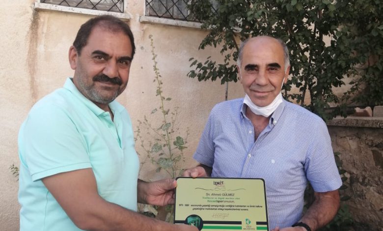 Başkan Hürriyet’ten Elazığ’a şampiyonluk plaketi Başkan Hürriyet’ten Elazığ’a şampiyonluk plaketi