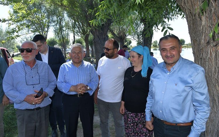 Memduh Büyükkılıç’tan Soysallı mesaisi Memduh Büyükkılıç’tan Soysallı mesaisi