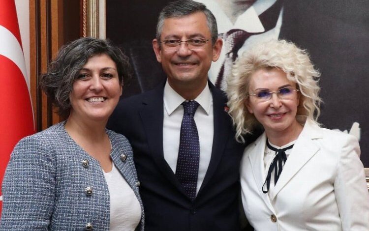 CHP’de sürpriz devam kararı! CHP’de sürpriz devam kararı!