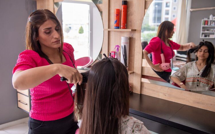 Makyaj kursu ilk mezunlarının verdi