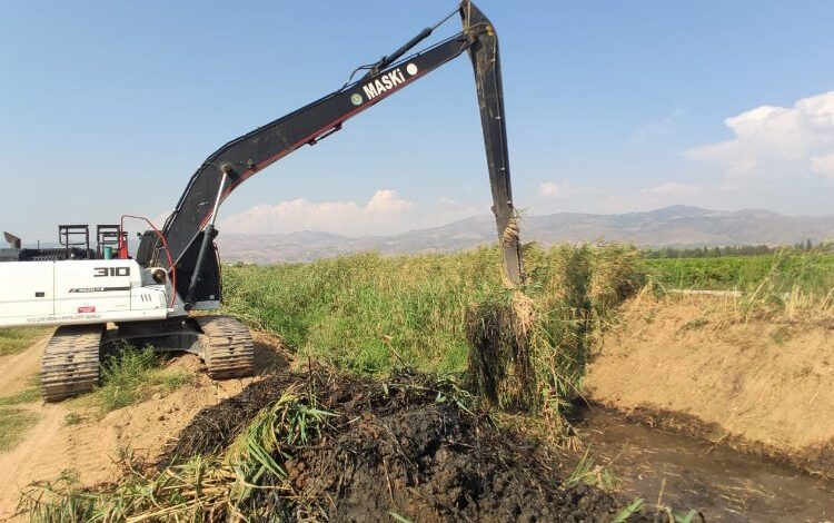 Manisa Baklacı’da dere temizliği Manisa Baklacı’da dere temizliği