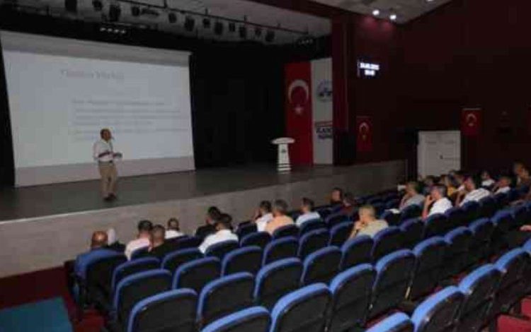 Elazığ Belediyesi’nden otobüs şoförlerine eğitim Elazığ Belediyesi’nden otobüs şoförlerine eğitim