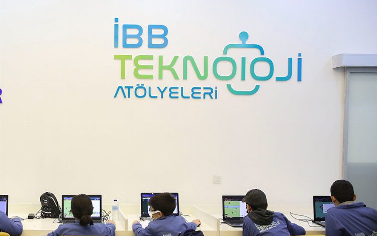 İBB Teknoloji Atölyeleri ilk mezunlarını verdi İBB Teknoloji Atölyeleri ilk mezunlarını verdi