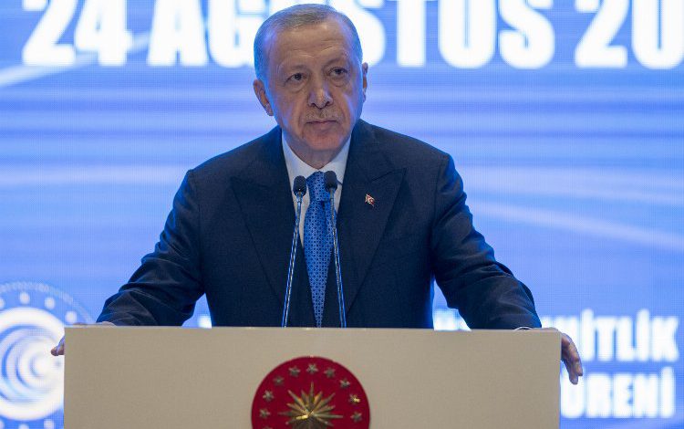 Cumhurbaşkanı Erdoğan: İttifaka ve isme değil büyük vizyona destek istiyorum Cumhurbaşkanı Erdoğan: İttifaka ve isme değil büyük vizyona destek istiyorum