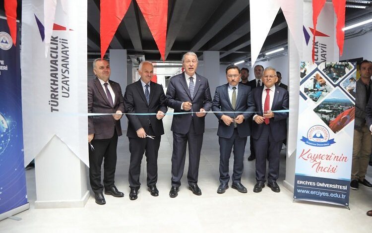 ERÜ’de Uzay Bilimleri Laboratuvarı açıldı ERÜ’de Uzay Bilimleri Laboratuvarı açıldı