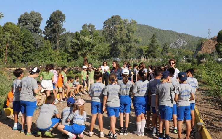 Muğla’da minik ziyaretçilerden ‘Koleksiyon Bahçesi’ne ziyaret