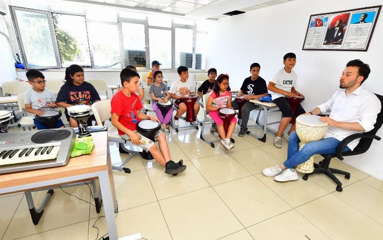 ÇFM bölgenin ilgi odağı oldu ÇFM bölgenin ilgi odağı oldu