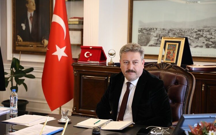 Kayseri Melikgazi mahallelerine yaya geçidi Kayseri Melikgazi mahallelerine yaya geçidi