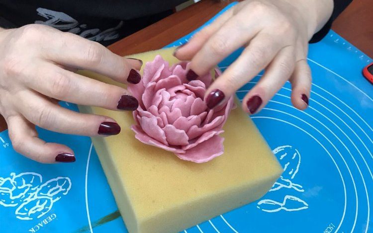 İzmit’te ‘Tutkal Hamur Çiçeği’ kursu İzmit’te ‘Tutkal Hamur Çiçeği’ kursu