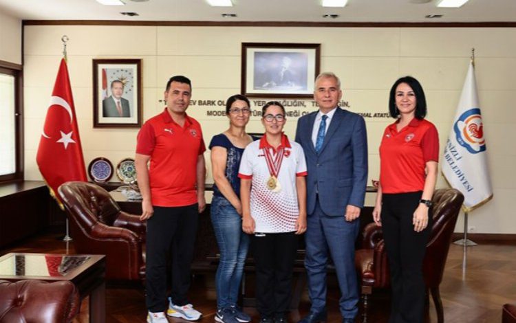 Büyükşehir milli takımlara sporcu yetiştirmeye devam ediyor Büyükşehir milli takımlara sporcu yetiştirmeye devam ediyor