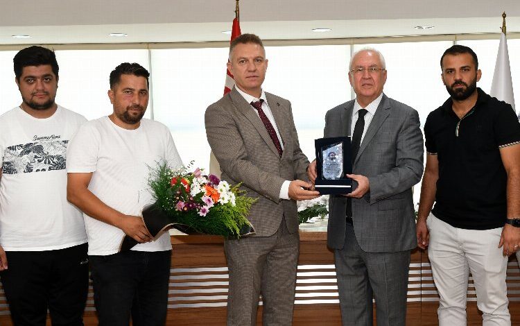 Karabağlar’dan amatör spora destek Karabağlar’dan amatör spora destek