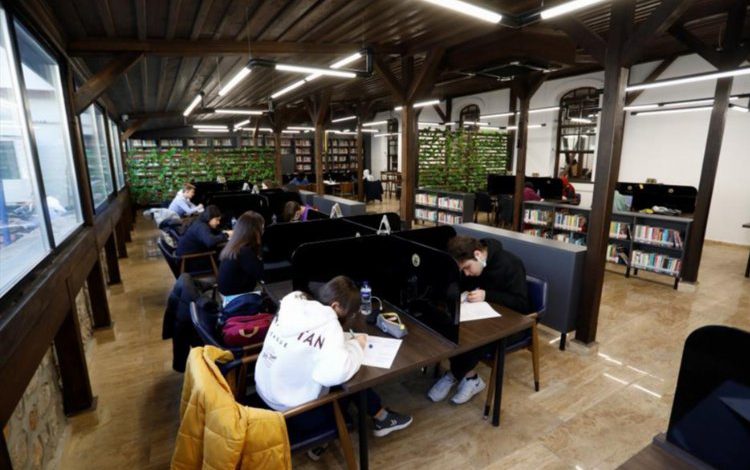 Bursa İnegöl’de Nöbetçi Kitaphanelerde “Askıda Test” uygulaması başladı