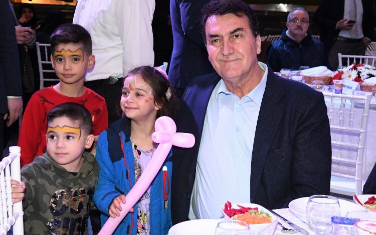 Bursa Osmangazi Fetih Müzesi’nde yetim iftarı Bursa Osmangazi Fetih Müzesi’nde yetim iftarı