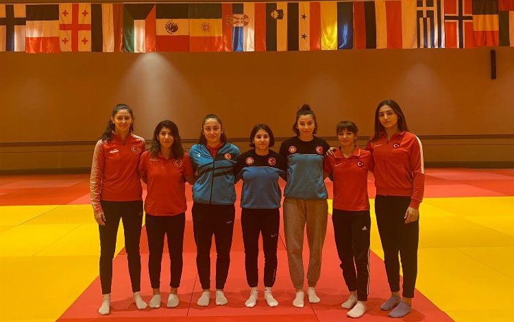 Kocaelili Judocular EJU ortak çalışma kampında