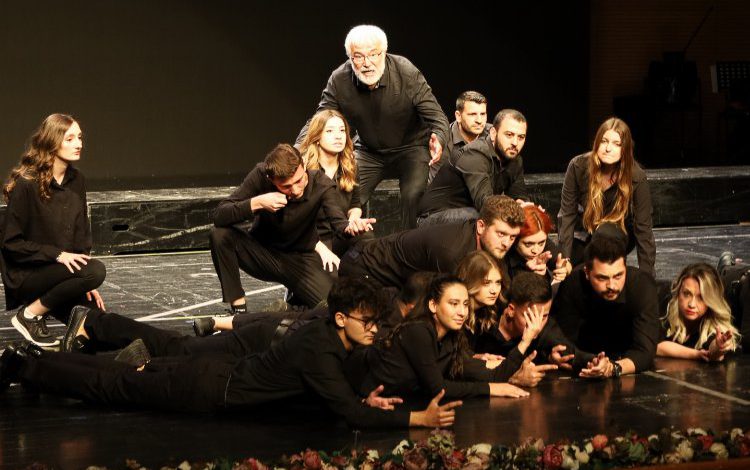 Bursa’dan sinemanın yeni yıldızlarına muhteşem gala Bursa’dan sinemanın yeni yıldızlarına muhteşem gala