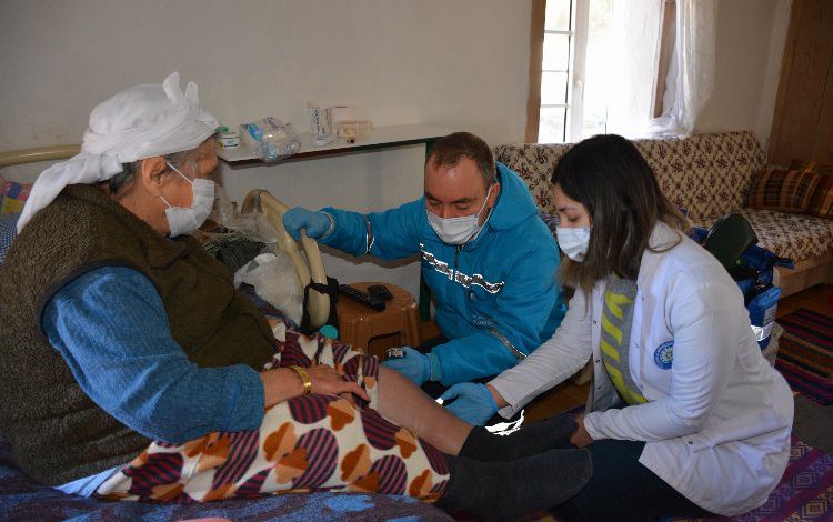 Manisa Büyükşehir’den hekim ve psikolog hizmeti Manisa Büyükşehir’den hekim ve psikolog hizmeti