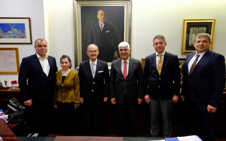 Terziler Federasyonu’ndan Büyükerşen’e ziyaret Terziler Federasyonu’ndan Büyükerşen’e ziyaret