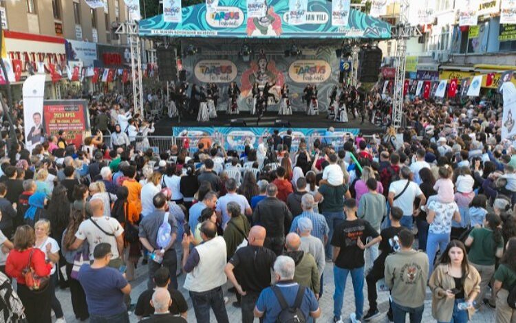 Mersin Tarsus festivalle coştu