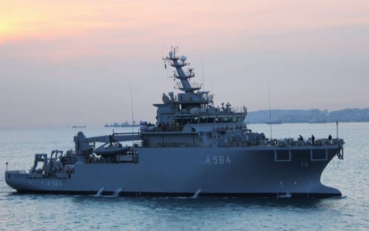 Denizaltı kurtarma gemisi TCG AKIN Bursa Mudanya’da ziyarete açılıyor Denizaltı kurtarma gemisi TCG AKIN Bursa Mudanya’da ziyarete açılıyor