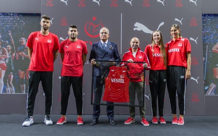 Milli voleybolculara sponsor desteği Milli voleybolculara sponsor desteği