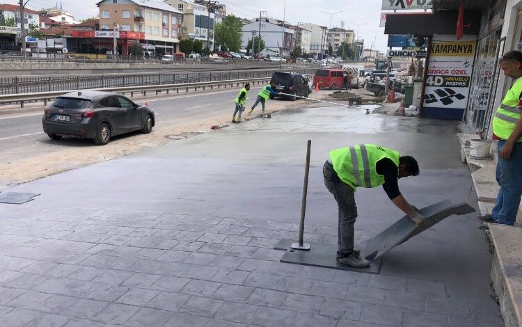 Körfez Caddeleri’nde hummalı çalışma