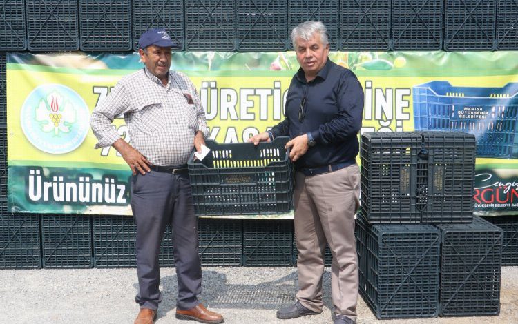 Manisalı üreticiye şimdi de ‘zeytin kasası’ desteği Manisalı üreticiye şimdi de ‘zeytin kasası’ desteği