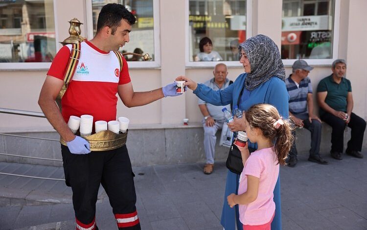 Sıcak havayı Nevşehir Belediyesi serinletti Sıcak havayı Nevşehir Belediyesi serinletti