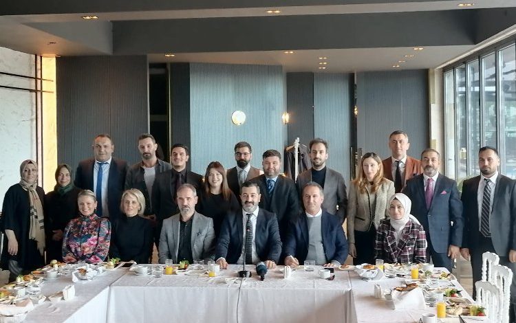 Erman Kızılyel ve ekibi DEVA Bursa’ya talip Erman Kızılyel ve ekibi DEVA Bursa’ya talip