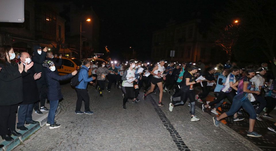 İzmir Bergama’da gece oryantiringi