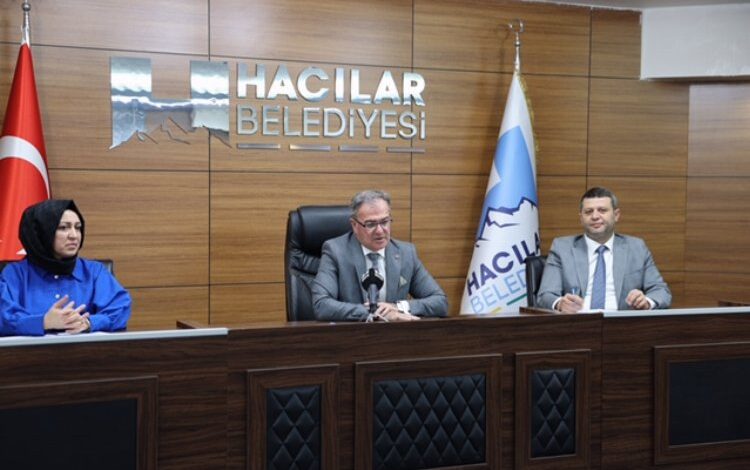 Kayseri Hacılar’dan meclis toplantısı Kayseri Hacılar’dan meclis toplantısı