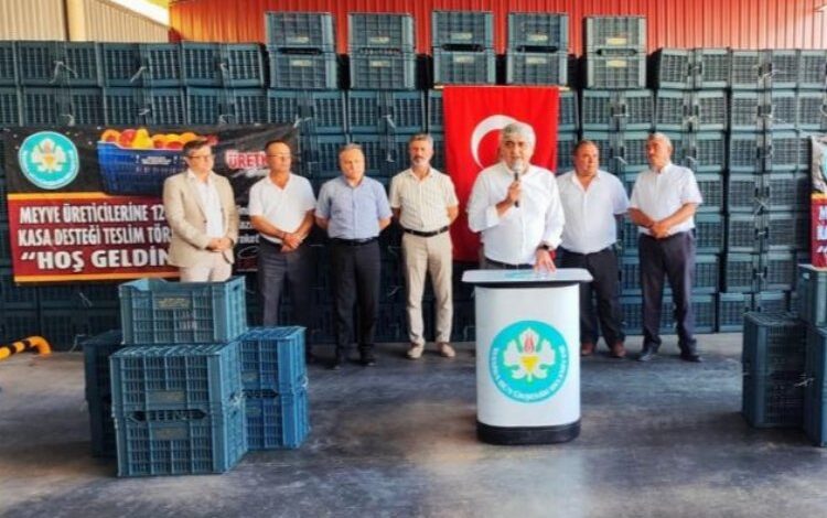 Manisa Somalı üreticilere 6 bin kasa teslim edildi