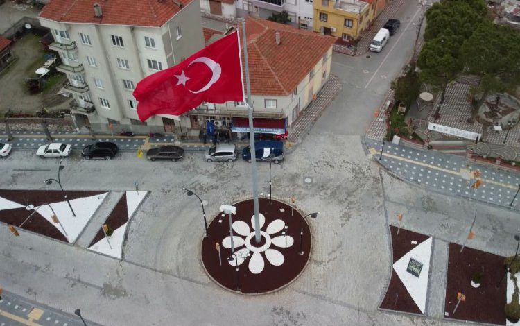 Manisa Kırkağaç’ta dev Türk Bayrağı Manisa Kırkağaç’ta dev Türk Bayrağı