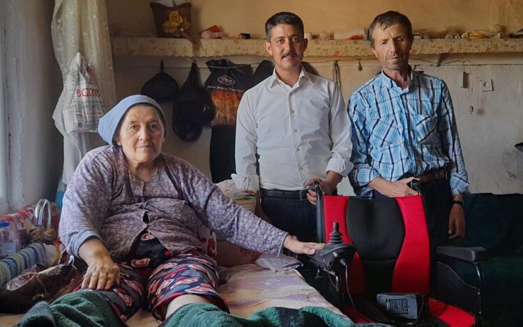 Gülfidan Teyze’ye Manisa Büyükşehir’den akülü destek Gülfidan Teyze’ye Manisa Büyükşehir’den akülü destek