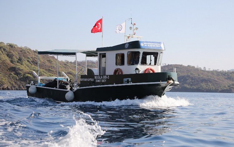 Muğla Gökova’dan 2 günde 5 ton çöp toplandı Muğla Gökova’dan 2 günde 5 ton çöp toplandı