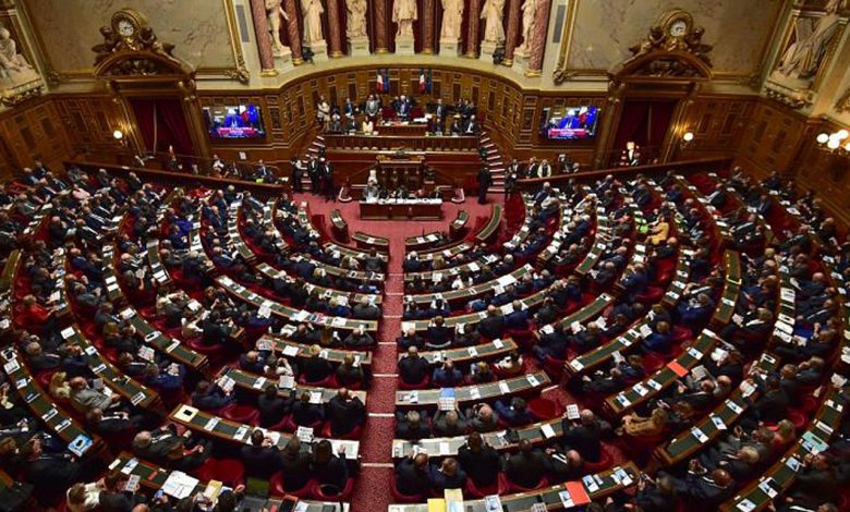 Fransa’da aşıyı zorunlu hale getiren tasarı kabul edildi