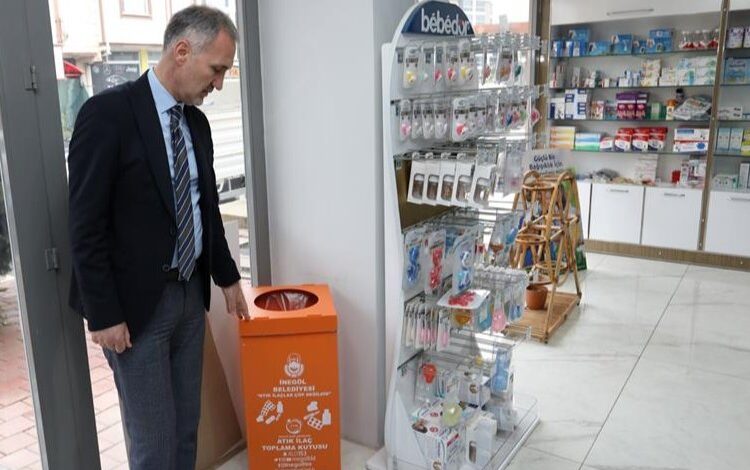 Bursa İnegöl’de ‘Atık İlaç’ noktaları oluşturuluyor Bursa İnegöl’de ‘Atık İlaç’ noktaları oluşturuluyor