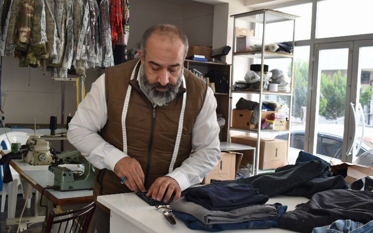 Manisa’da terzilik mesleğine çırak bulamıyorlar Manisa’da terzilik mesleğine çırak bulamıyorlar