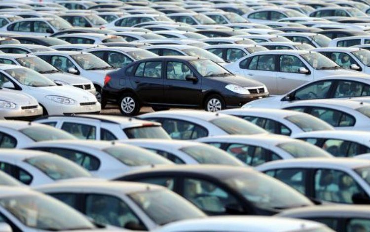 Zamlardan sonra ikinci el çıldırdı, sıfır otomobillerin rotası şaştı! Zamlardan sonra ikinci el çıldırdı, sıfır otomobillerin rotası şaştı!