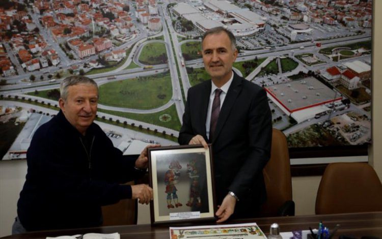 Bursa İnegöl’de öğrencilere sömestr sürprizi Bursa İnegöl’de öğrencilere sömestr sürprizi