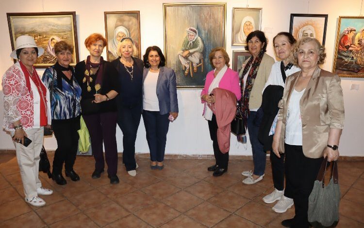 ‘Sanat Yaratır Kadın Yaşatır’ sergisi açıldı ‘Sanat Yaratır Kadın Yaşatır’ sergisi açıldı