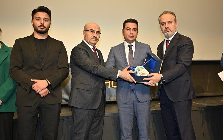 Şehit Aybüke öğretmen filmi gözyaşlarıyla izlendi Şehit Aybüke öğretmen filmi gözyaşlarıyla izlendi